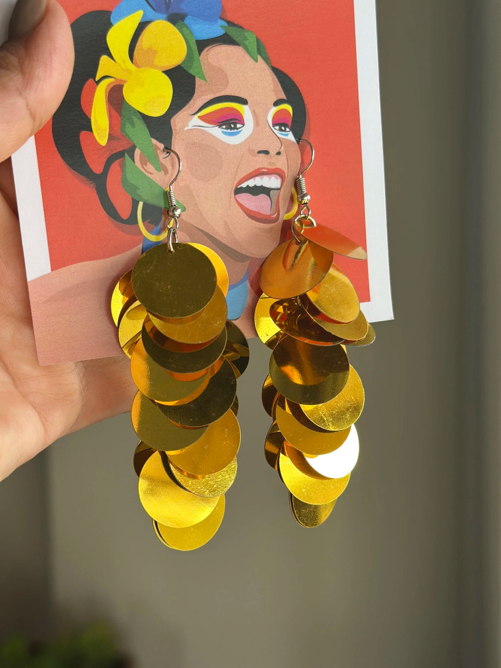 Brinco dourado escama de peixe