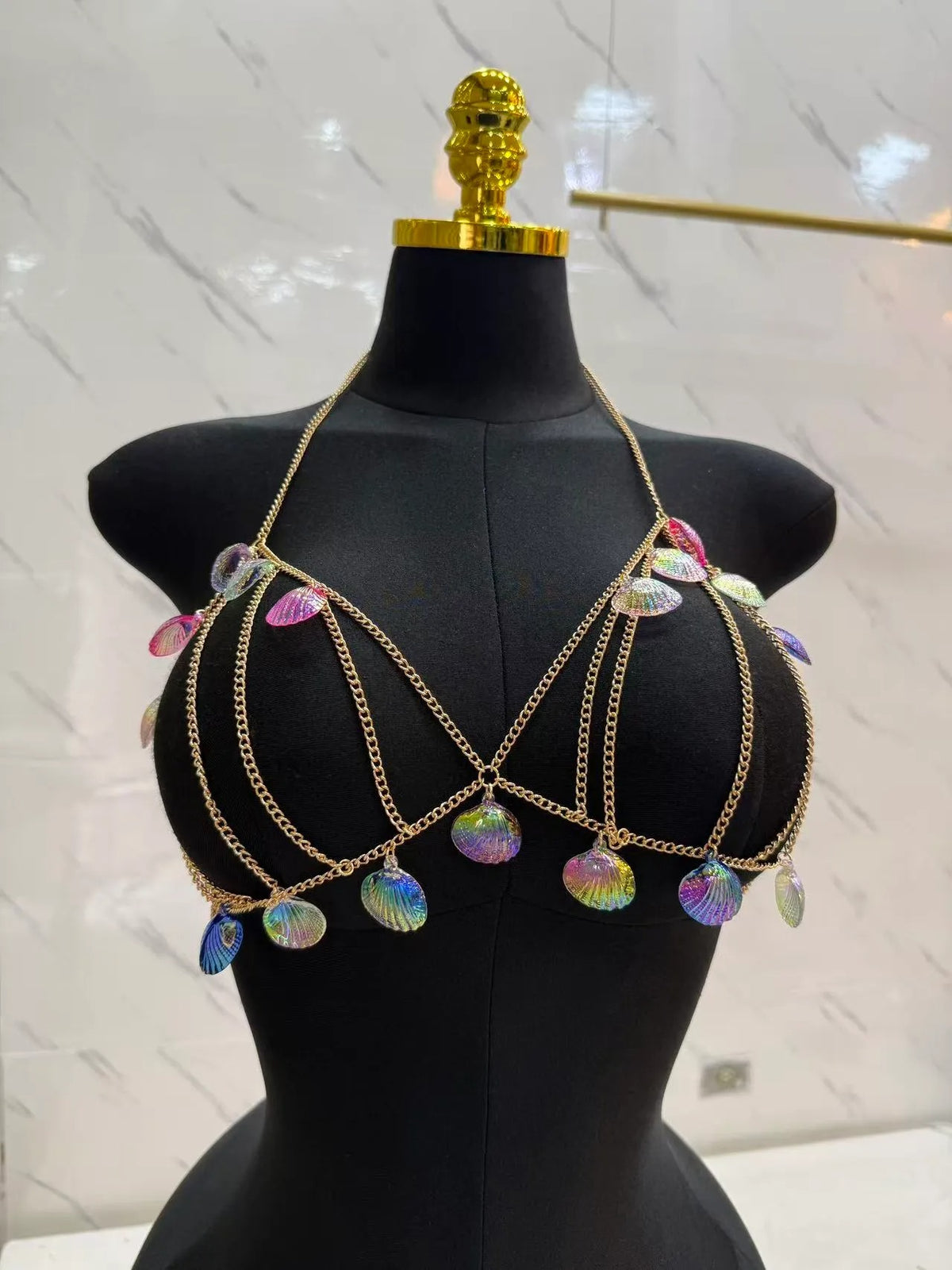 Top de Metal e Pedrarias Brilho Luxo